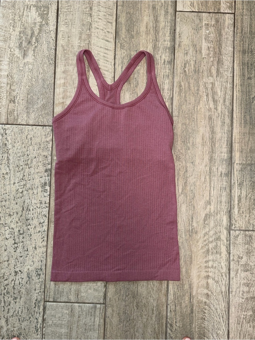 Lululemon Ebb to Street Tank Top Light Support B/C Cup. Sz 4 in cranberry charm.
